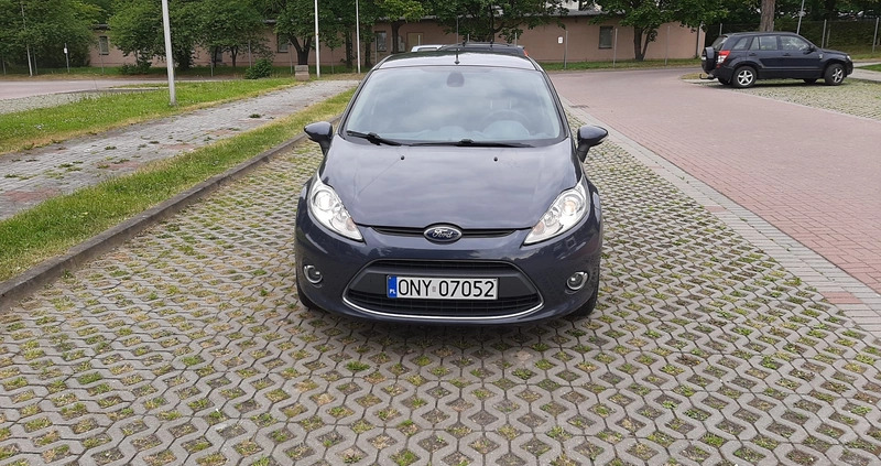 Ford Fiesta cena 19950 przebieg: 135000, rok produkcji 2011 z Nysa małe 154